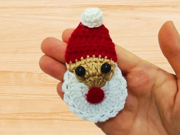 crochet Christmas Santa Hair clip pattern